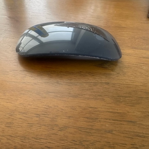 Apple Magic Mouse - Picture 2 of 5